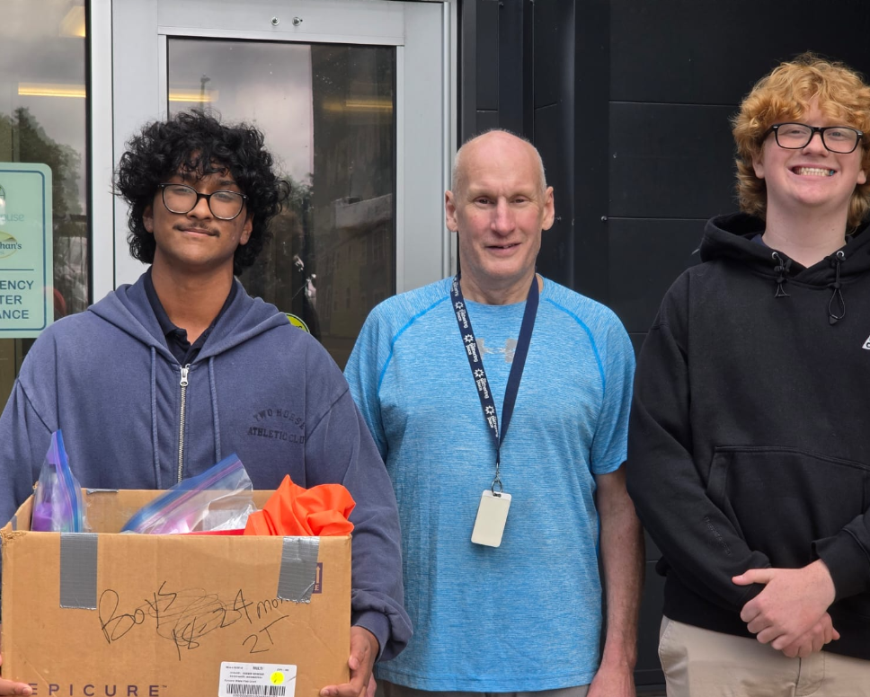 TecNurtur volunteers together during a community resource activity